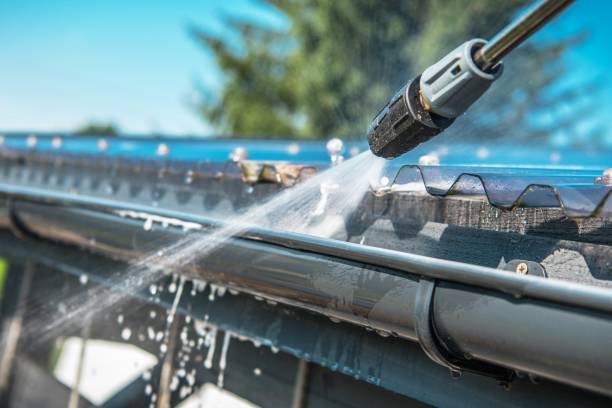 Why Choose Our Certified Pressure Washing Experts for Your Project Needs in Munroe Falls, OH?